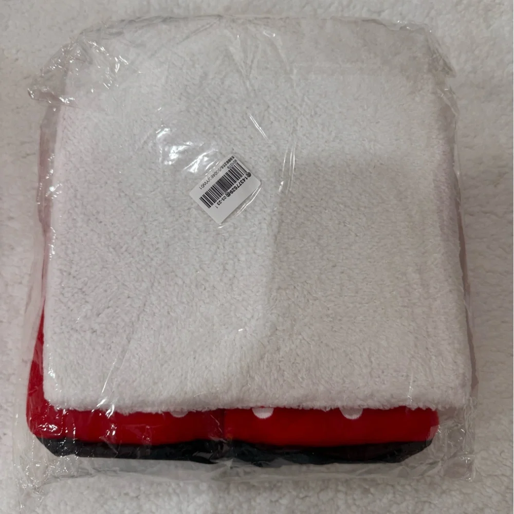 New Strawberry Pet Bed - Small